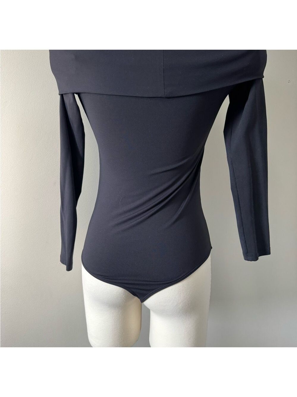 Aritzia Contour Black Off-Shoulder Bodysuit Medium - Picture 3 of 10